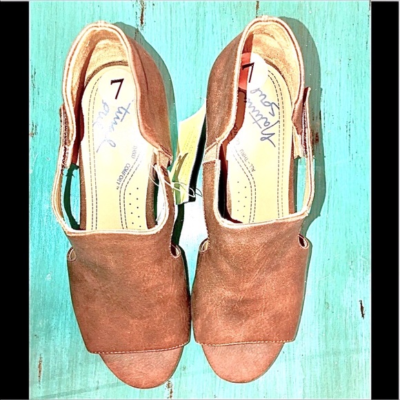 RESERVED TAN STACKED SANDALS NATURAL SOUL NEW 7 - Picture 4 of 7